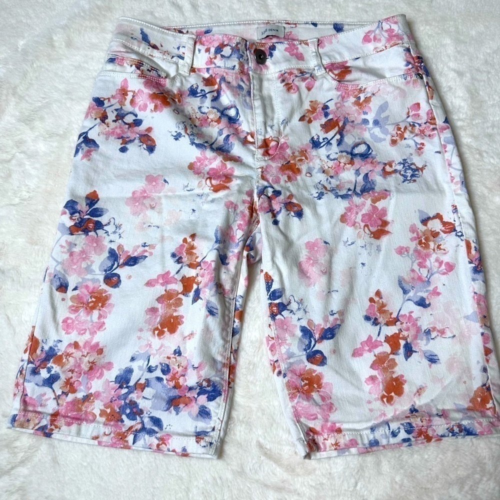 J Jill Denim White Colorful Floral Print Bermuda Shorts